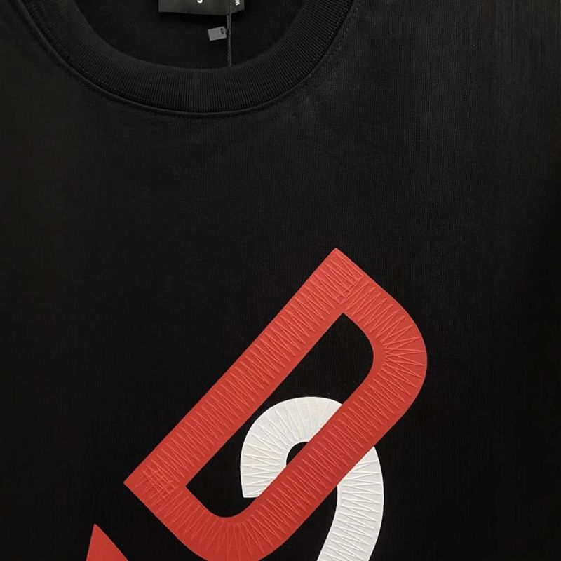 2026-12 DSQ2 New Men's Short Sleeve T-Shirt